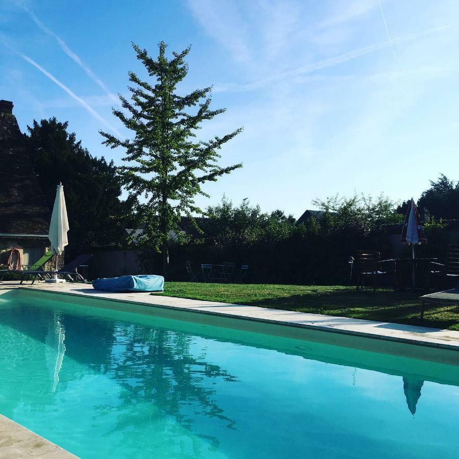 Les Couleurs Du Verger Beaumont-les-Autels Exterior photo